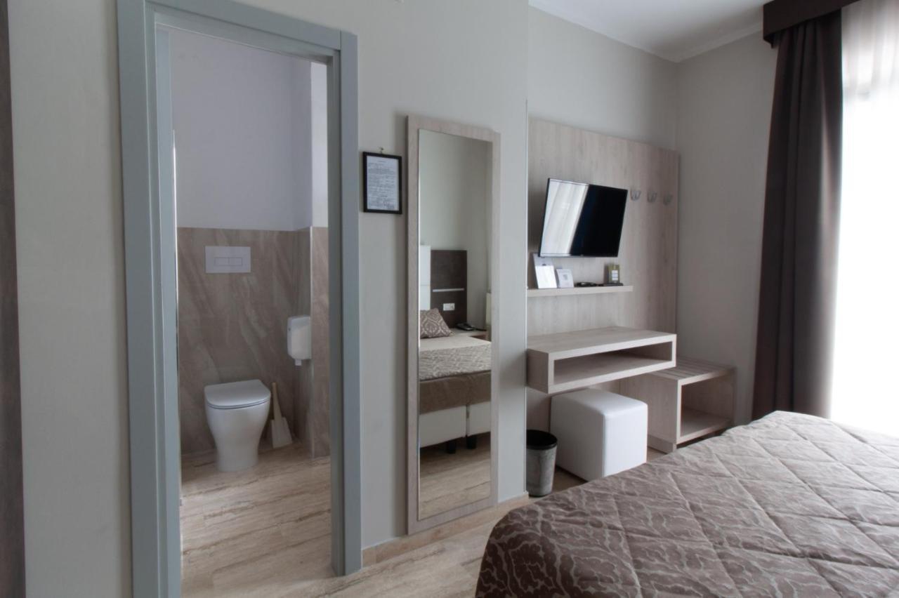 Hotel Europa Термоли Экстерьер фото